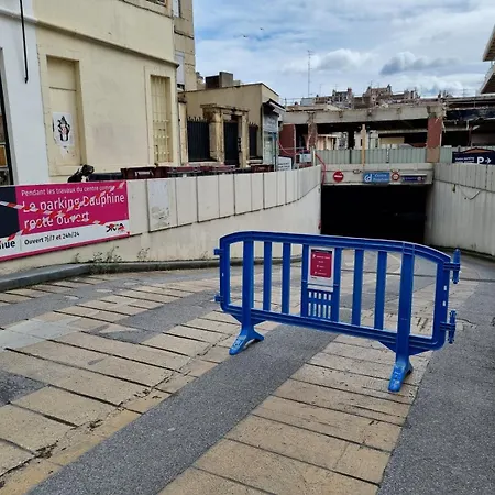 Le Panoramique, Au Centre Historique De *